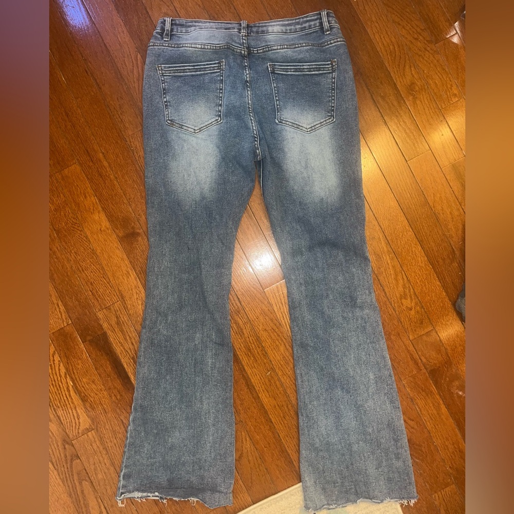 Oli & Hali Blue Denim Wide Leg Jeans with White Bow Accents - Picture 4 of 9